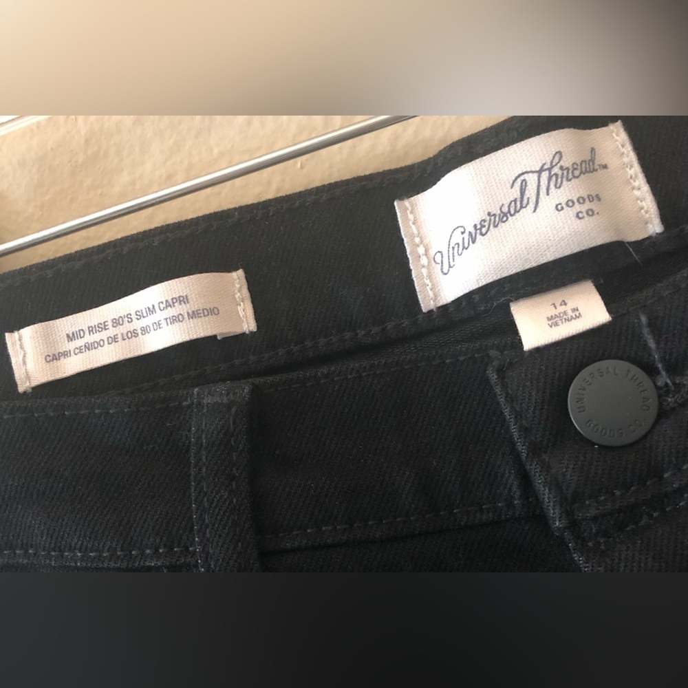 Jean Capris - Picture 3 of 4